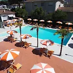 Le Rose 4*