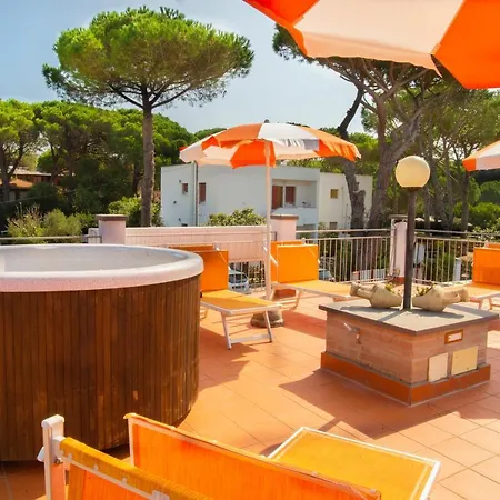Hotel apartamentowy Le Rose Marina Di Bibbona