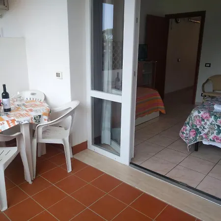 Le Rose Hotel apartamentowy Marina Di Bibbona