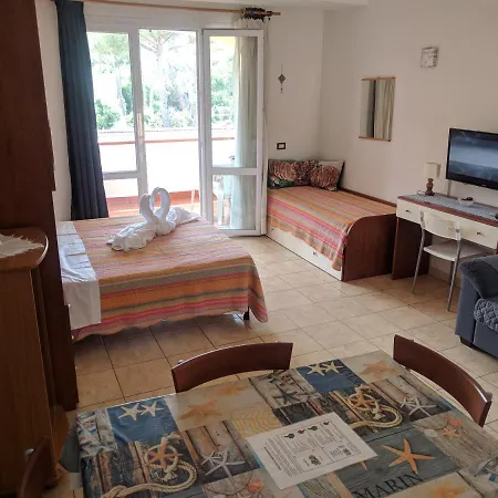 Hotel apartamentowy Le Rose Marina Di Bibbona