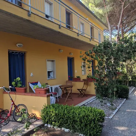 Le Rose Hotel apartamentowy Marina Di Bibbona