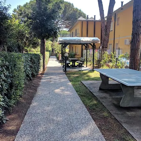 Le Rose Marina Di Bibbona