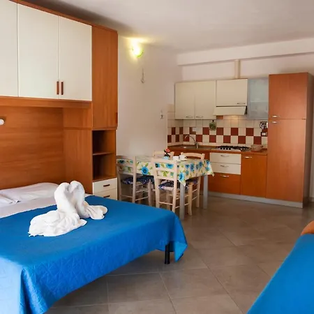 Hotel apartamentowy Le Rose 2*