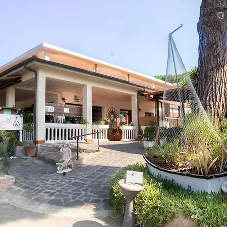 Hotel apartamentowy Le Rose 2*