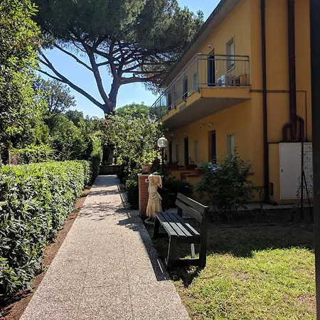 Le Rose Hotel apartamentowy 2*