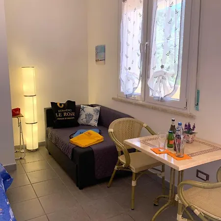 Hotel apartamentowy Le Rose Marina Di Bibbona